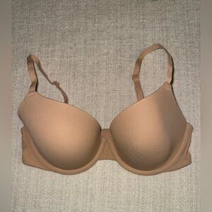 SKIMS Fits Everybody T-Shirt Bra